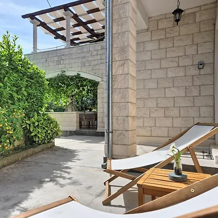 Bila By Interhome בית נופש זאדאר