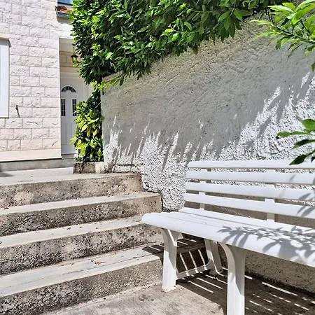 Bila By Interhome * זאדאר