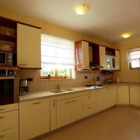 Bila By Interhome זאדאר